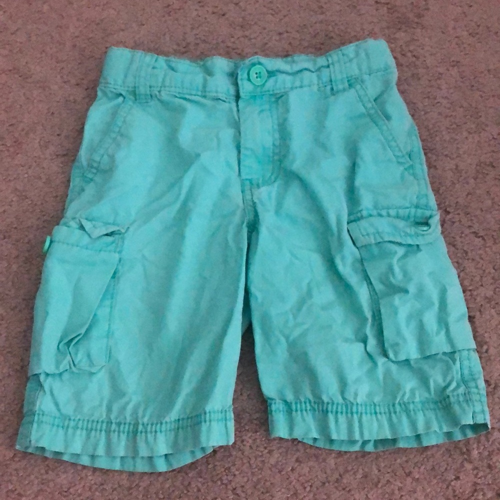 Boys size 5 Osh Kosh shorts